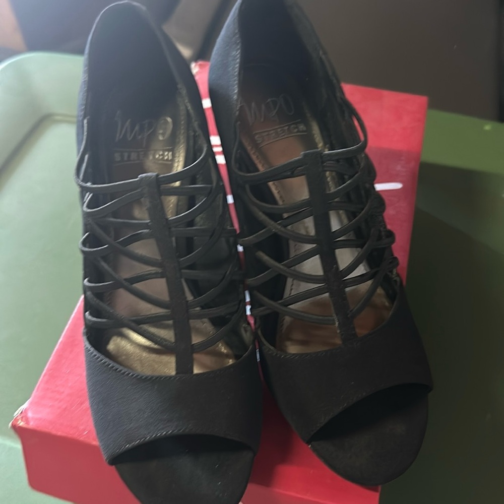 IMPO Black Heels size 7
